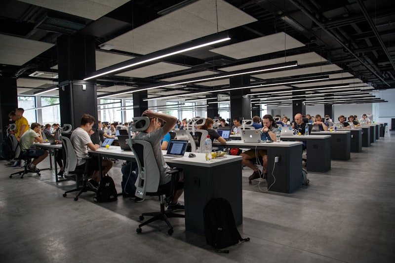 DeepSeek 香港企業應用架構演示